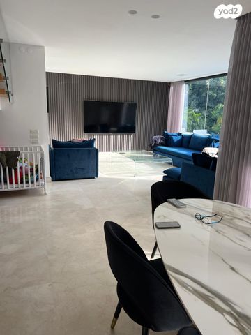 בית פרטי/ קוטג', קרן היסוד, הרצליה פיתוח, הרצליה