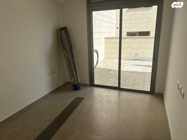 טריפלקס, צופים, צופים