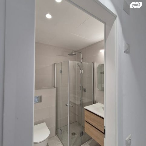 דירה, תוצרת הארץ, נחלת יצחק, תל אביב יפו