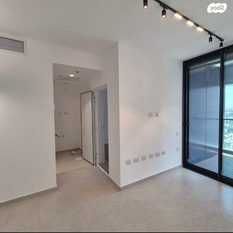 דירה, תוצרת הארץ, נחלת יצחק, תל אביב יפו