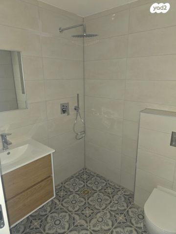 דירה, תוצרת הארץ 3, נחלת יצחק, תל אביב יפו