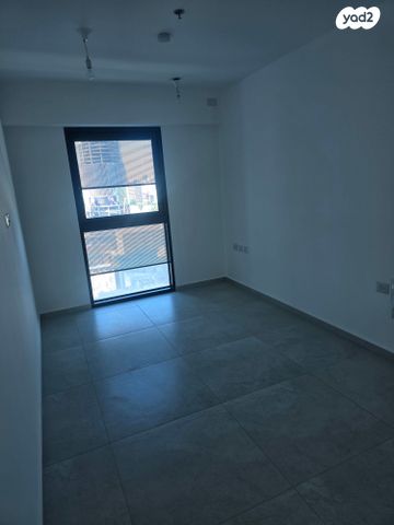 דירה, תוצרת הארץ 3, נחלת יצחק, תל אביב יפו