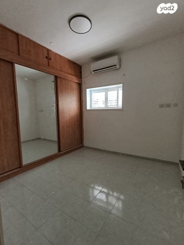 דופלקס, שדרות הצנחנים 3, נגבה, רמת גן