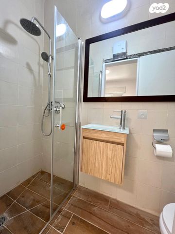 דירה, הלוטם, רמות יצחק, נשר