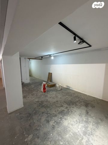 סטודיו, שבזי, נווה צדק, תל אביב יפו