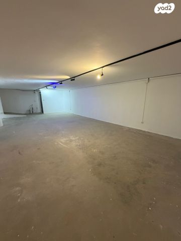 סטודיו, שבזי, נווה צדק, תל אביב יפו