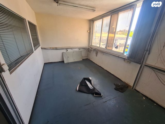 חנויות/ שטח מסחרי, האורגים, אזור תעשיה ג, חולון