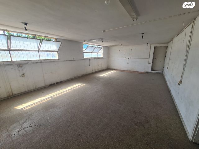 חנויות/ שטח מסחרי, האורגים, אזור תעשיה ג, חולון