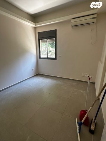 משרדים, שדרות מוריה, אחוזה, חיפה