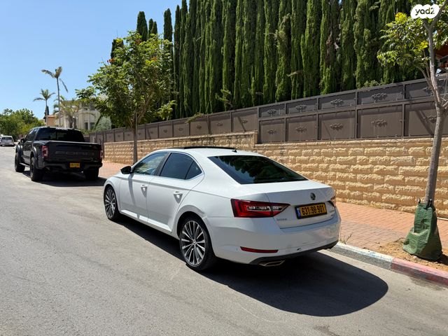 סקודה סופרב