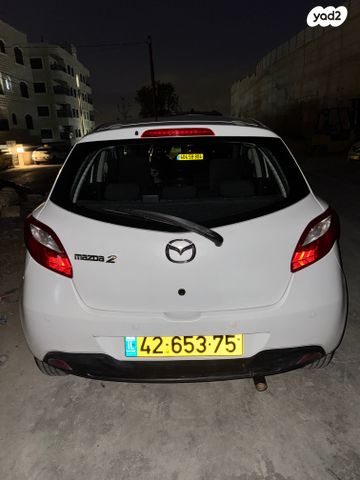 מודעת רכב מאזדה 2