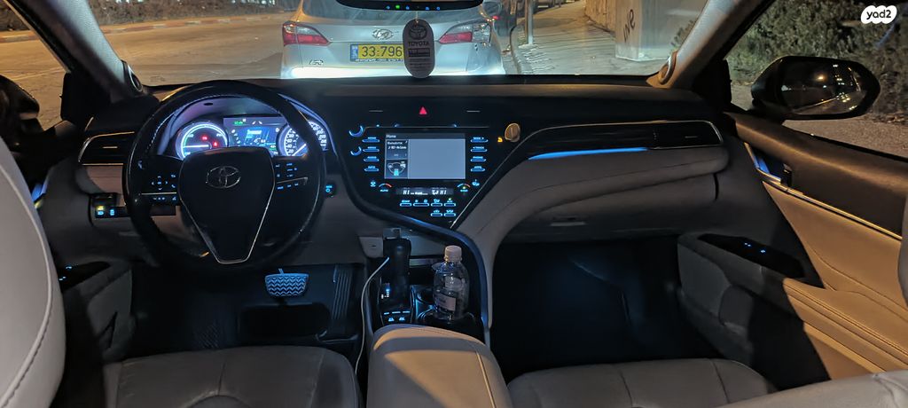 טויוטה קאמרי