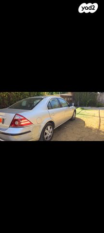 פורד מונדאו