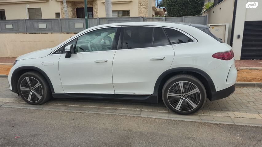 מרצדס-בנץ EQE SUV