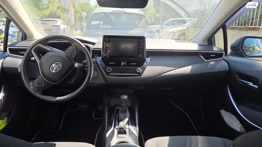 טויוטה קורולה