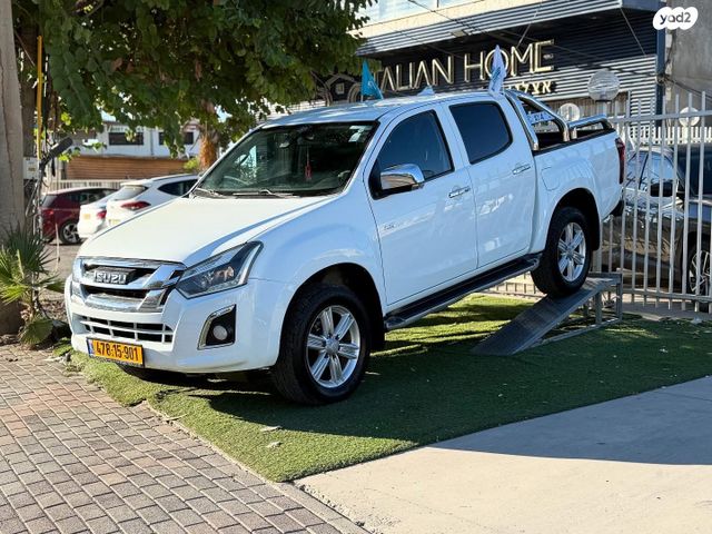 איסוזו די-מקס