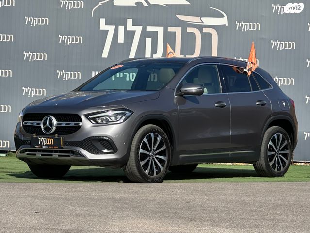 מרצדס-בנץ GLA