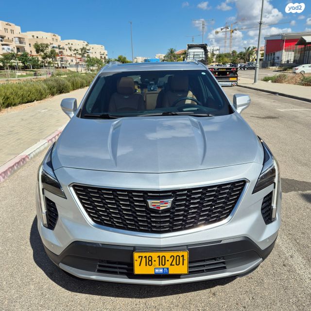 מודעת רכב קאדילק XT4