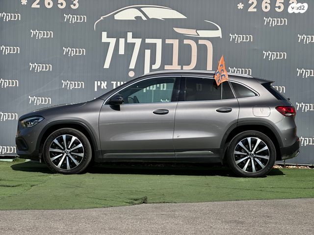 מרצדס-בנץ GLA