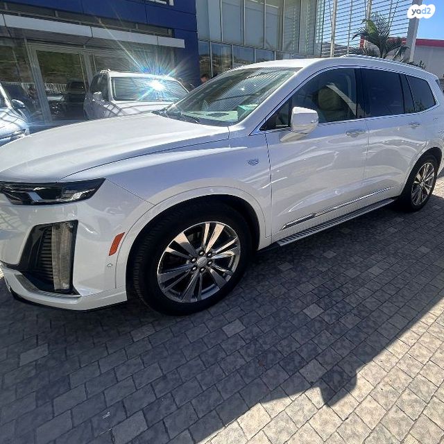 מודעת רכב קאדילק XT6