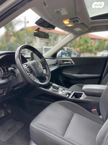 מיצובישי אאוטלנדר