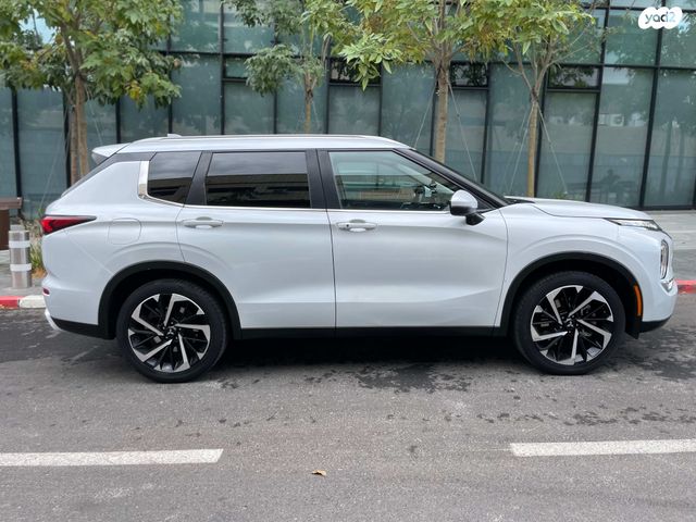 מיצובישי אאוטלנדר