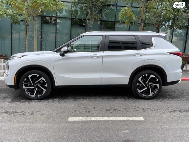 מיצובישי אאוטלנדר