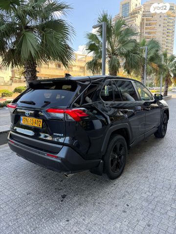 טויוטה RAV4