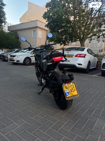הוסקוורנה SVARTPILEN 250