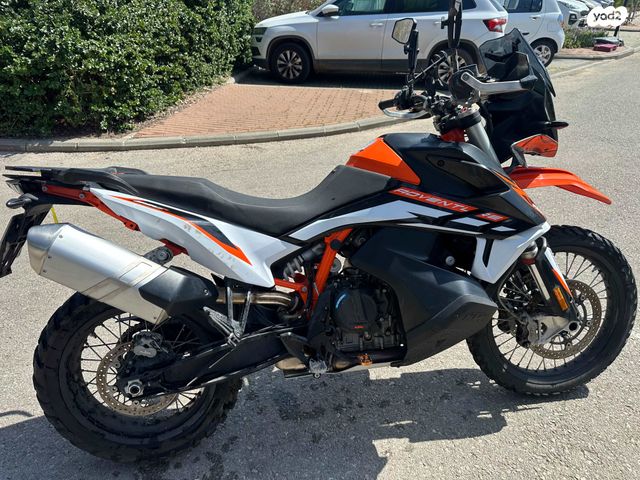KTM Adventure 890R