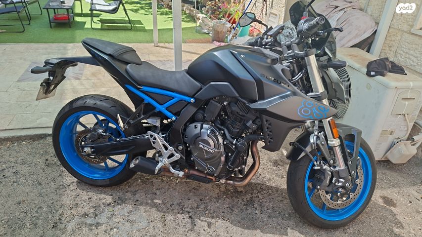 מודעת רכב סוזוקי GSX-8S
