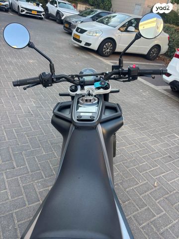 הוסקוורנה SVARTPILEN 250