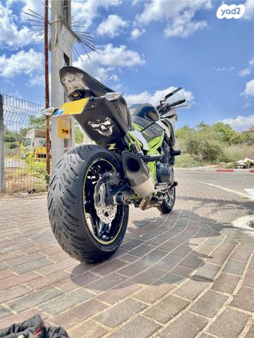 קאוואסאקי Z900