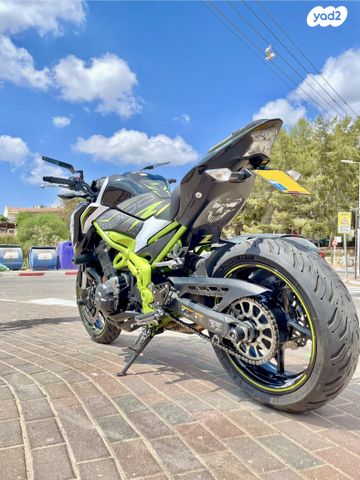 קאוואסאקי Z900