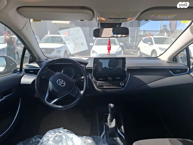 מודעת רכב טויוטה קורולה 1