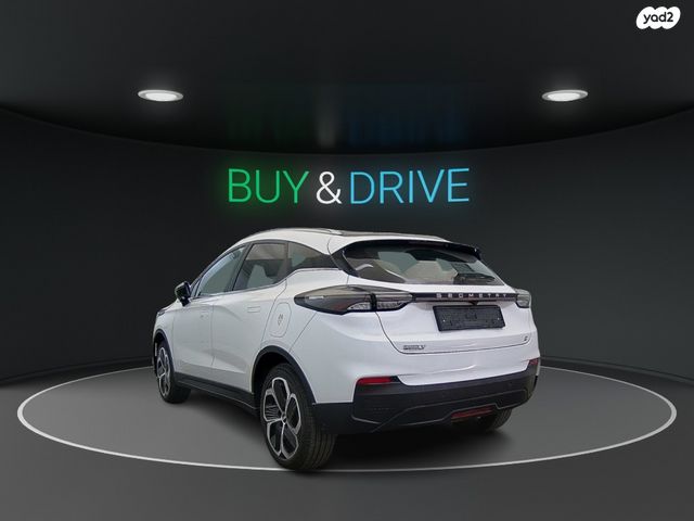 ג׳ילי Geometry C