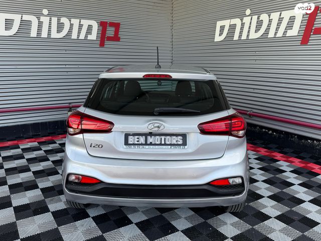 יונדאי i20