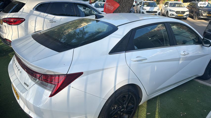 יונדאי אלנטרה