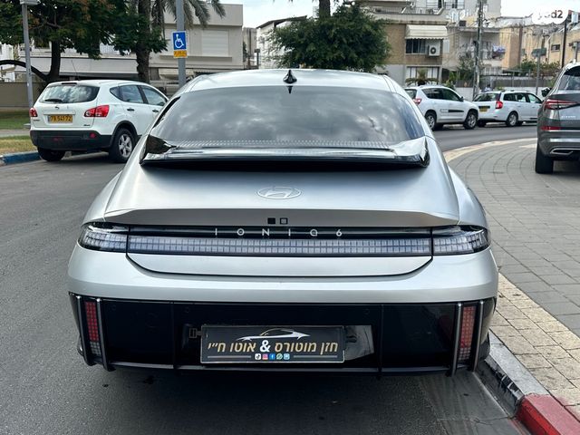 יונדאי איוניק 6