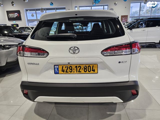 טויוטה קורולה קרוס