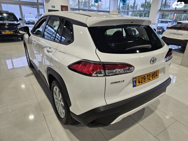 טויוטה קורולה קרוס