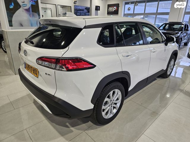 טויוטה קורולה קרוס