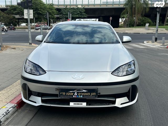 יונדאי איוניק 6