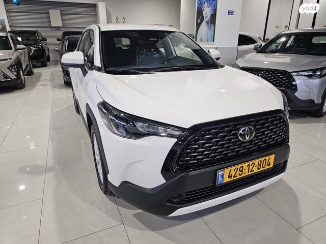 טויוטה קורולה קרוס