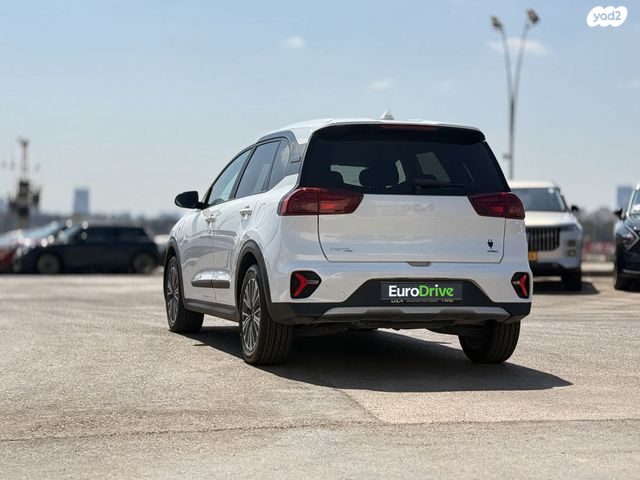 קיה נירו פלוס