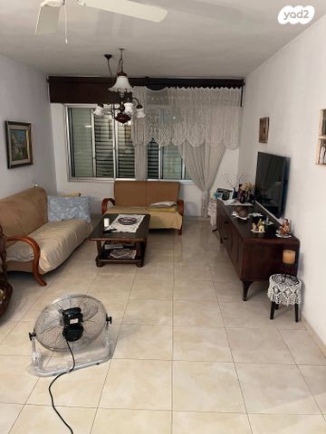 דוד מרכוס 18