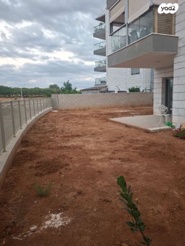 דירת גן, אנה פרנק 14, גדרה מזרח, גדרה