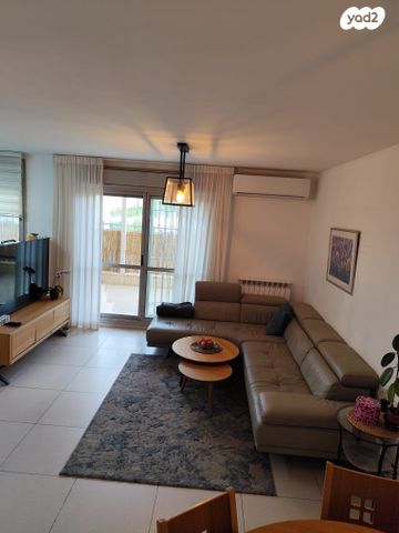 דירה, שמחת כהן 21, חומת שמואל, הר חומה, ירושלים