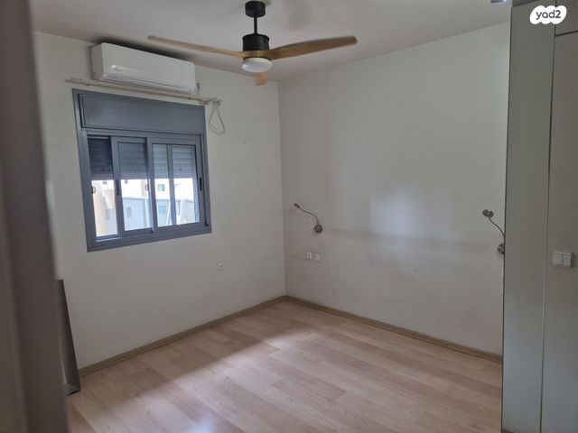 דירה, אורי קרני 1, כפר גנים ג, פתח תקווה