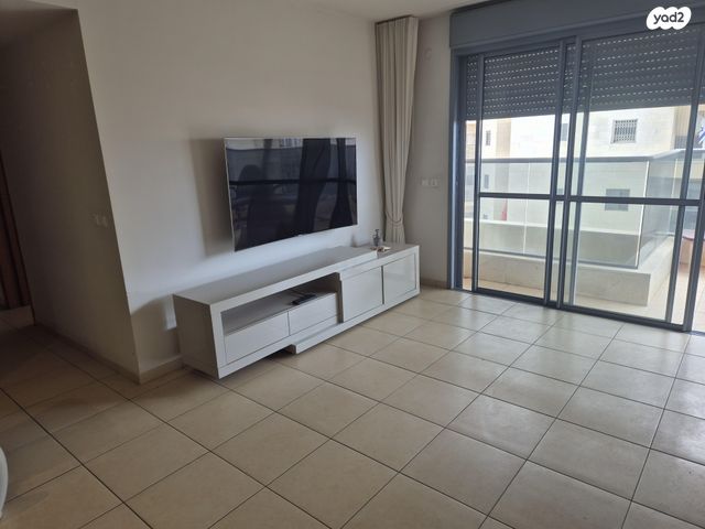 דירה, אורי קרני 1, כפר גנים ג, פתח תקווה